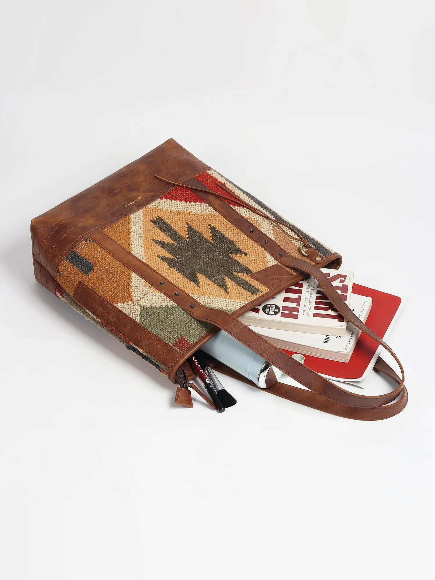 ANEUR - KILIM & LEATHER HAND BAG