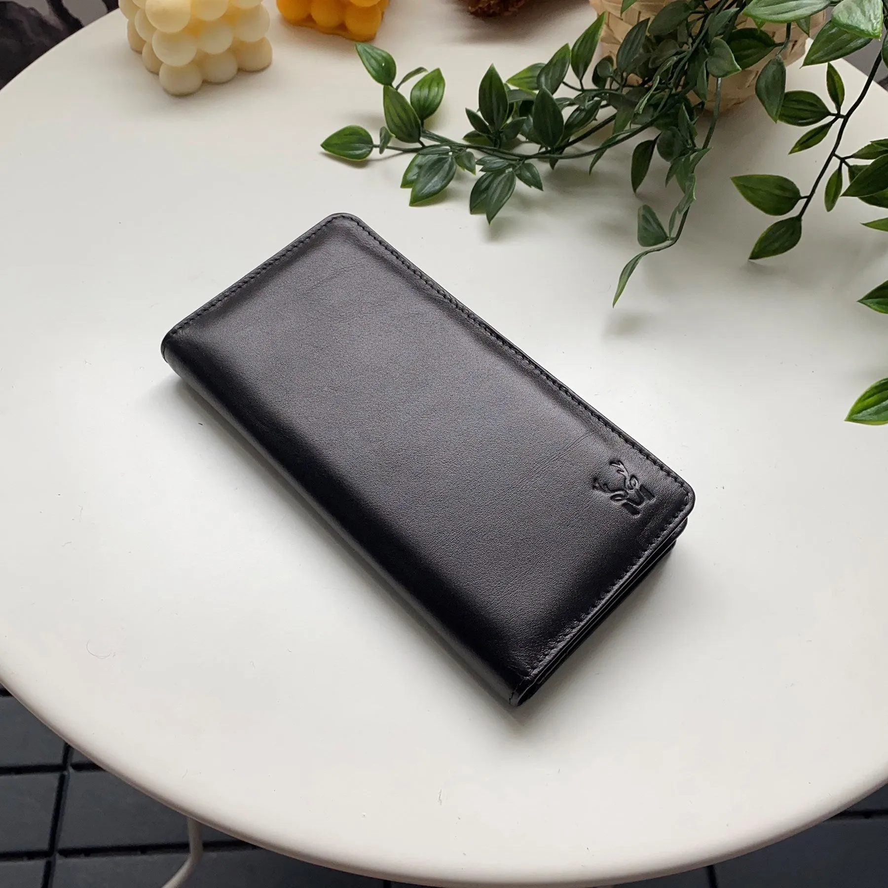 Boston - Genuine Leather Wallet with Phone Socket and Kangaroo Compartment