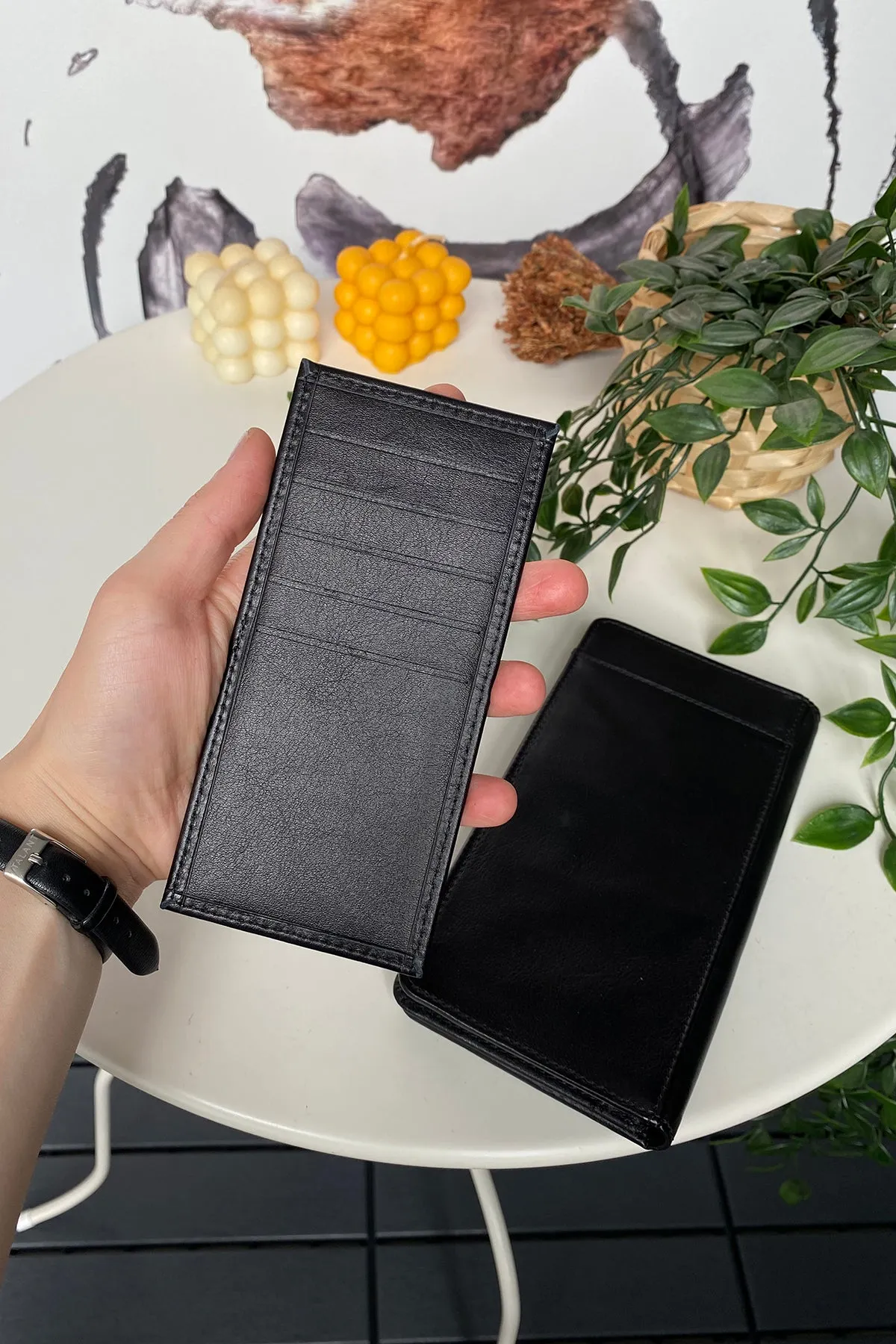 Boston - Genuine Leather Wallet with Phone Socket and Kangaroo Compartment