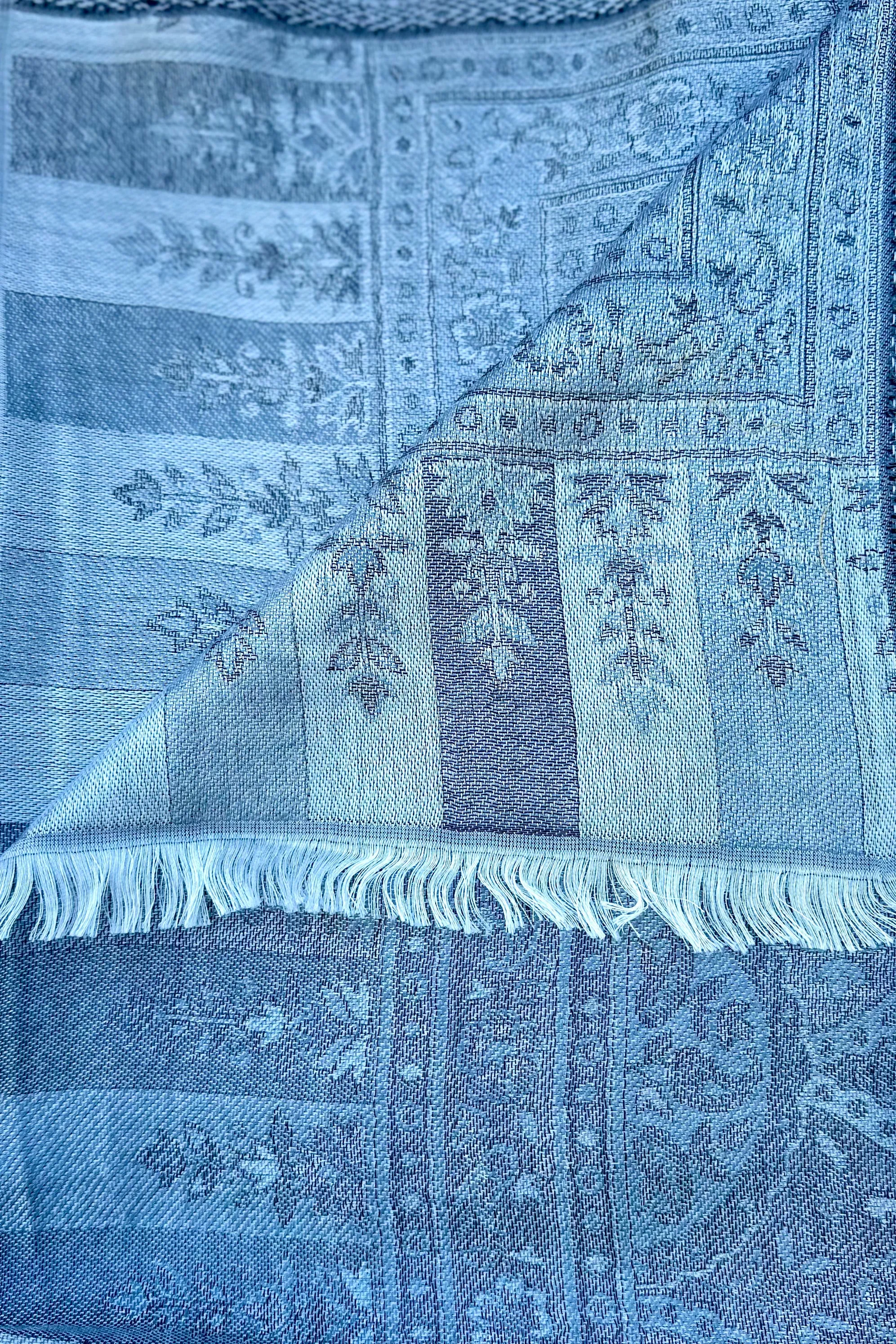 Cashmere & Bamboo Scarf In Silver Birds