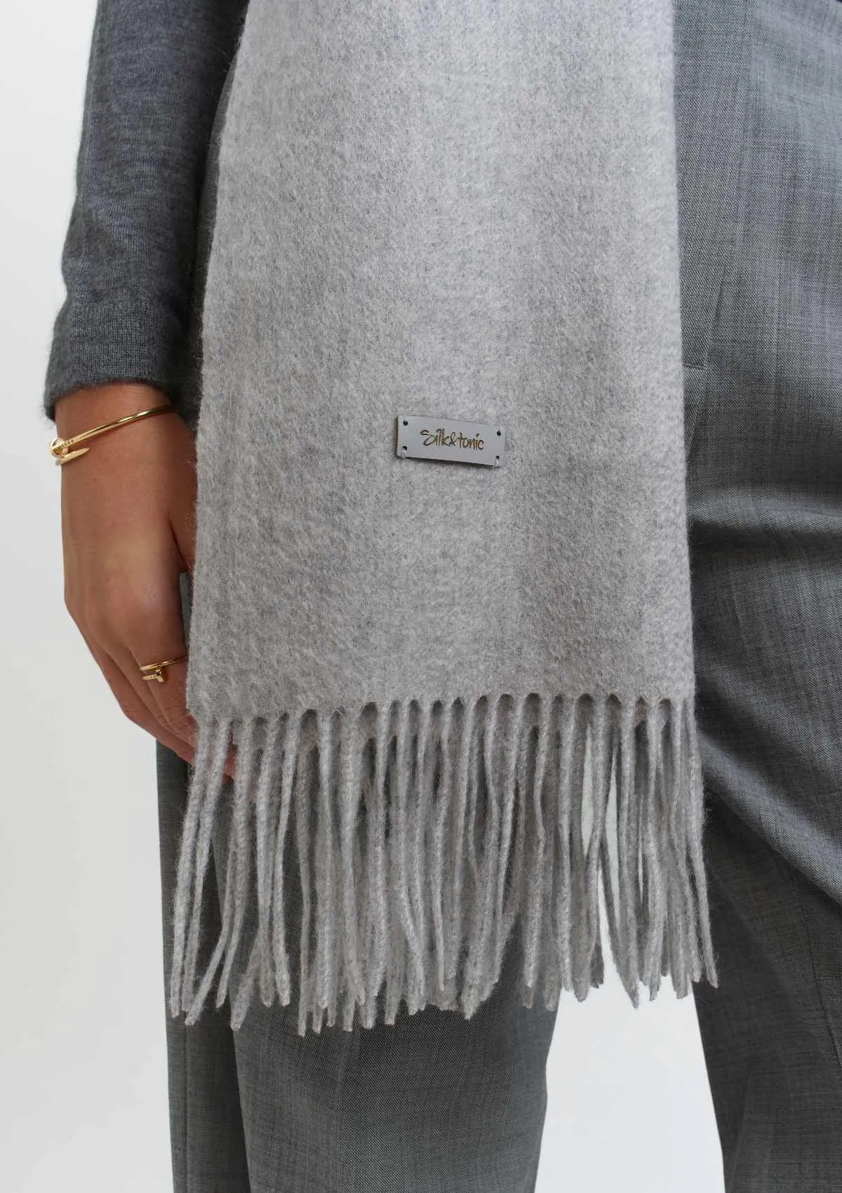 GREY CASHMERE SCARF