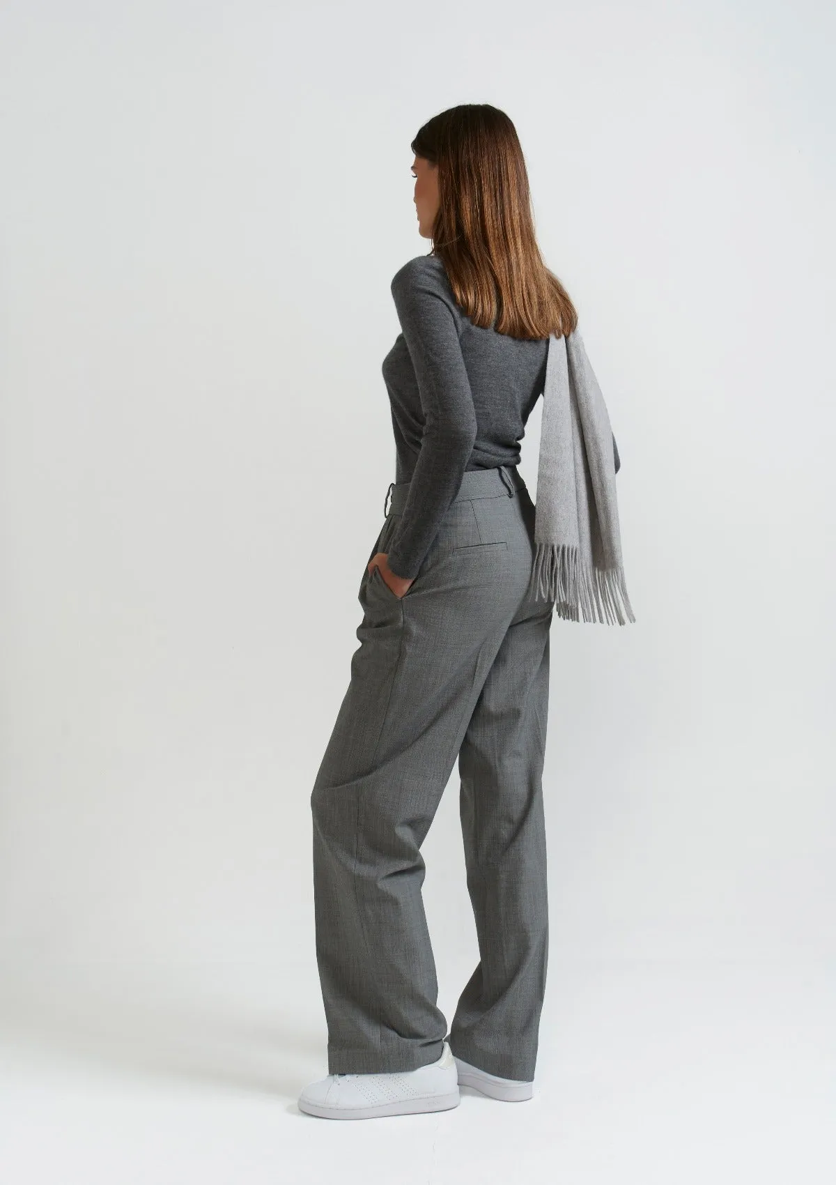 GREY CASHMERE SCARF