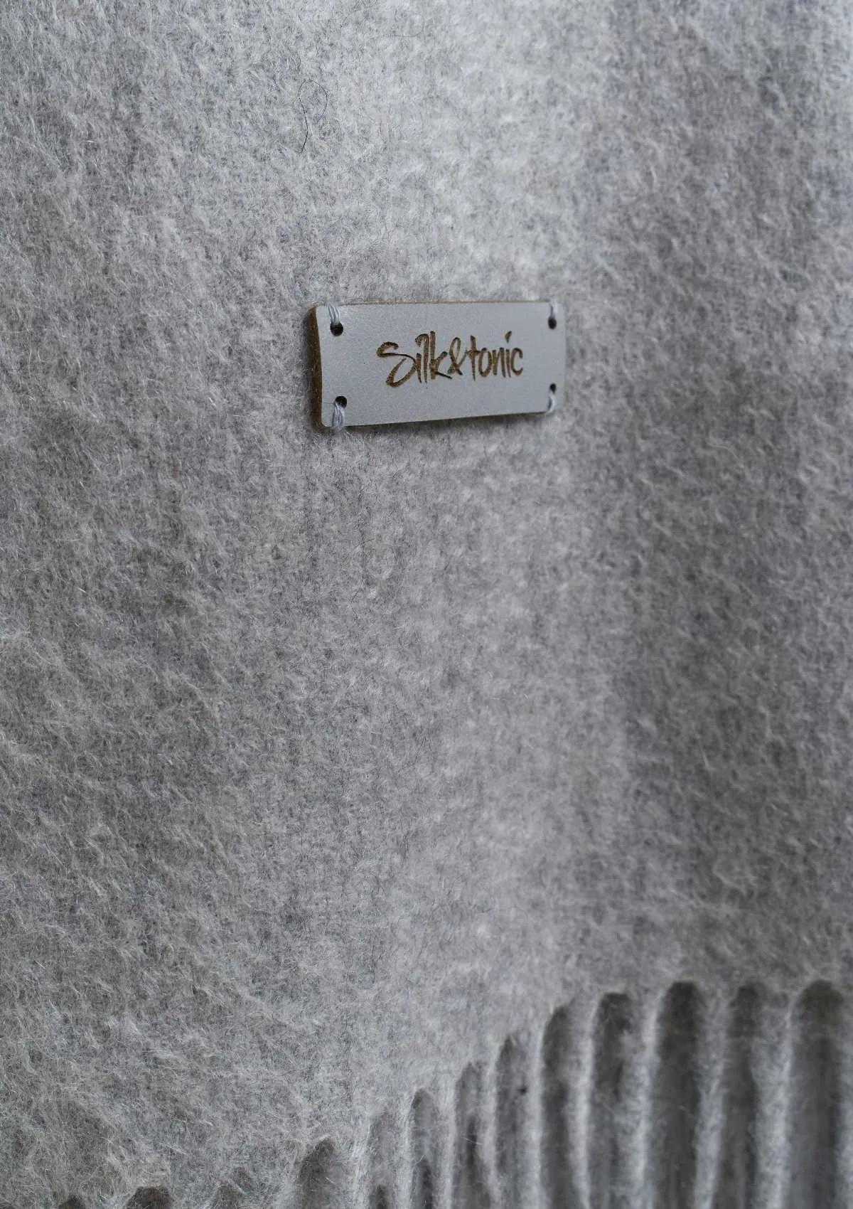 GREY CASHMERE SCARF