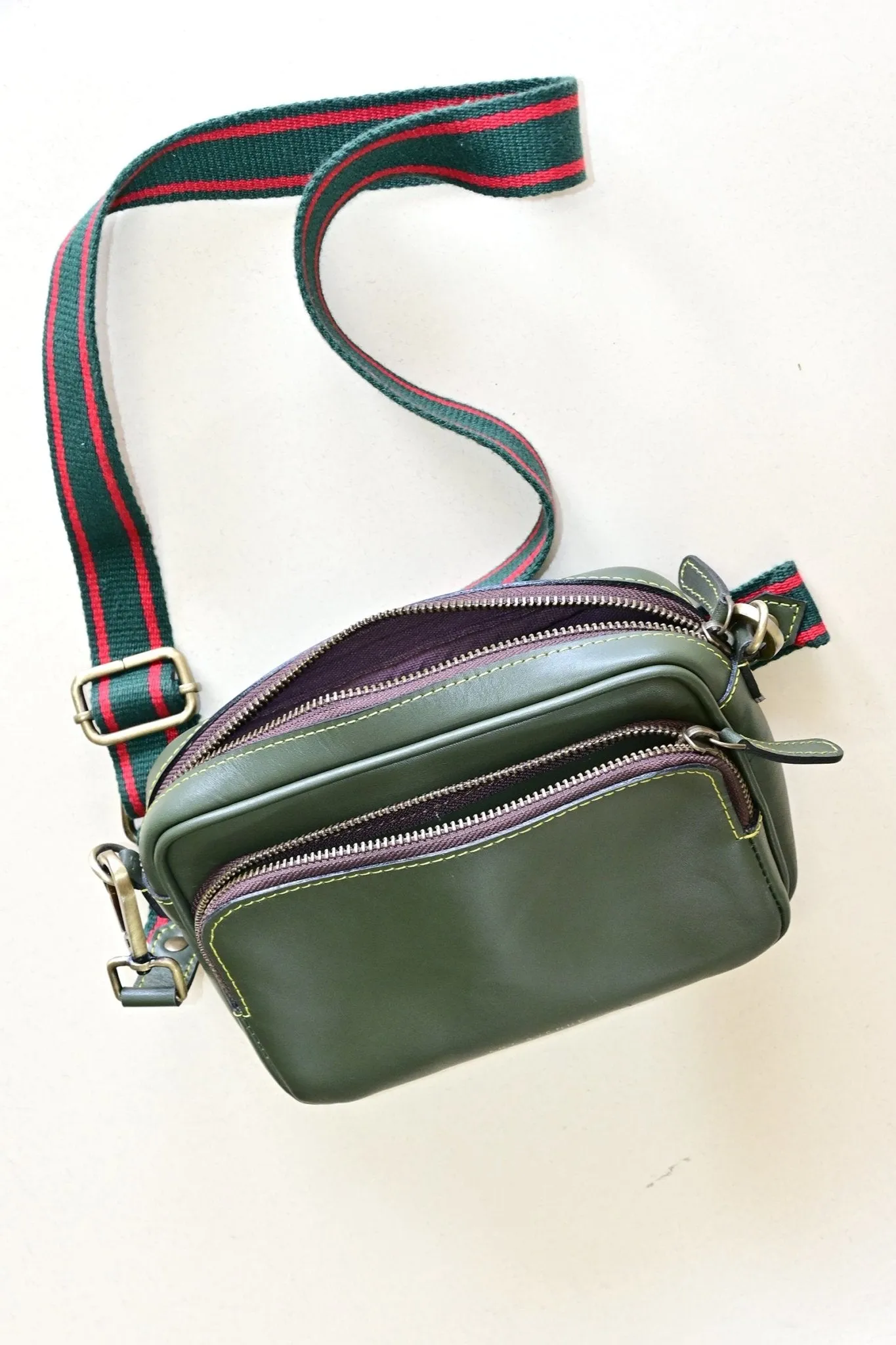 HARISSON  - LEATHER SLING BAG (Green)