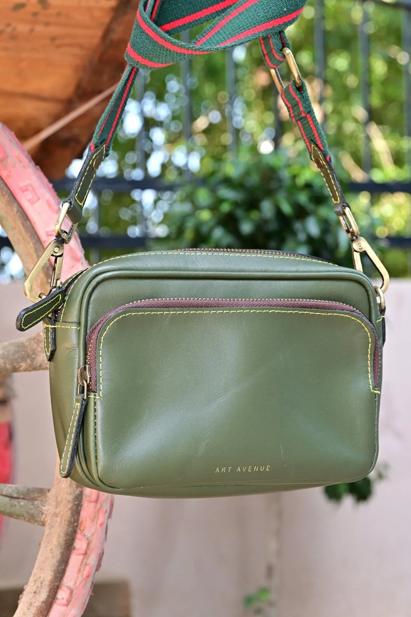 HARISSON  - LEATHER SLING BAG (Green)