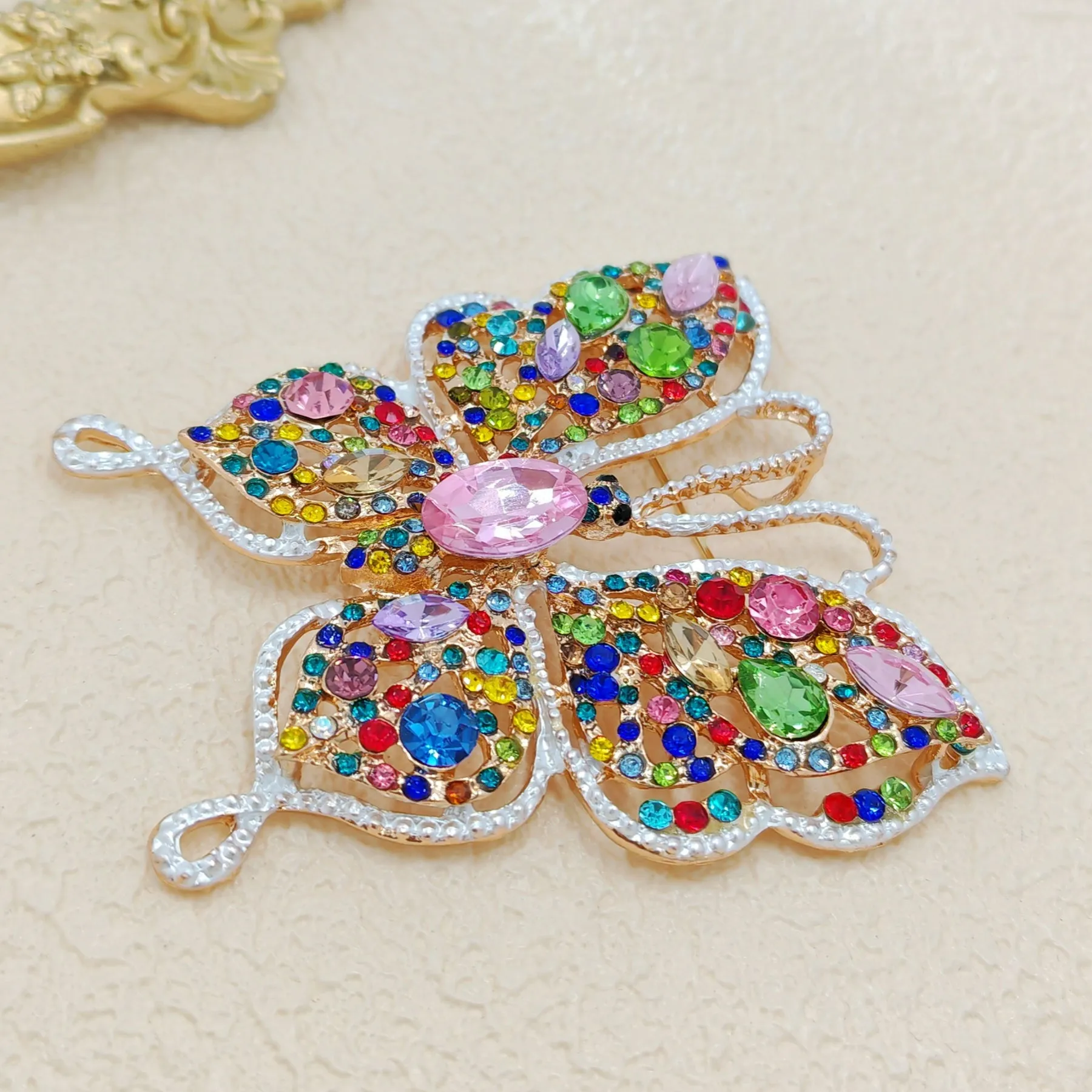 Jewelblings Stunning Opens Colorful Crystal Swallowtail Butterfly Brooches Hijab Pins