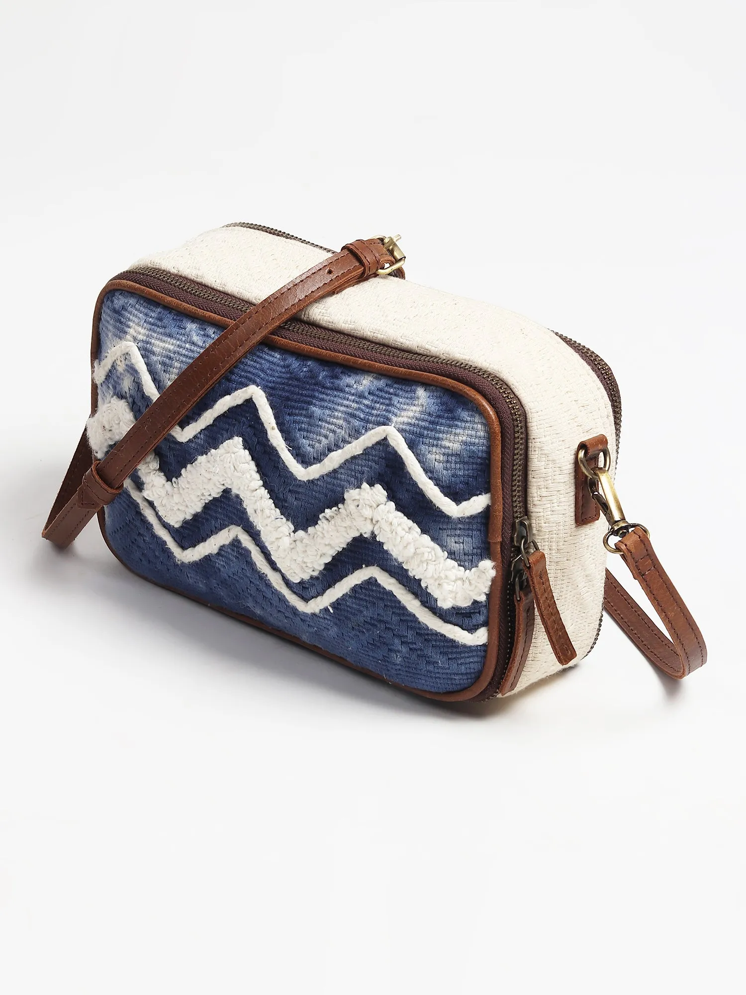LUIGINA - COTTON & LEATHER  SLING BAG