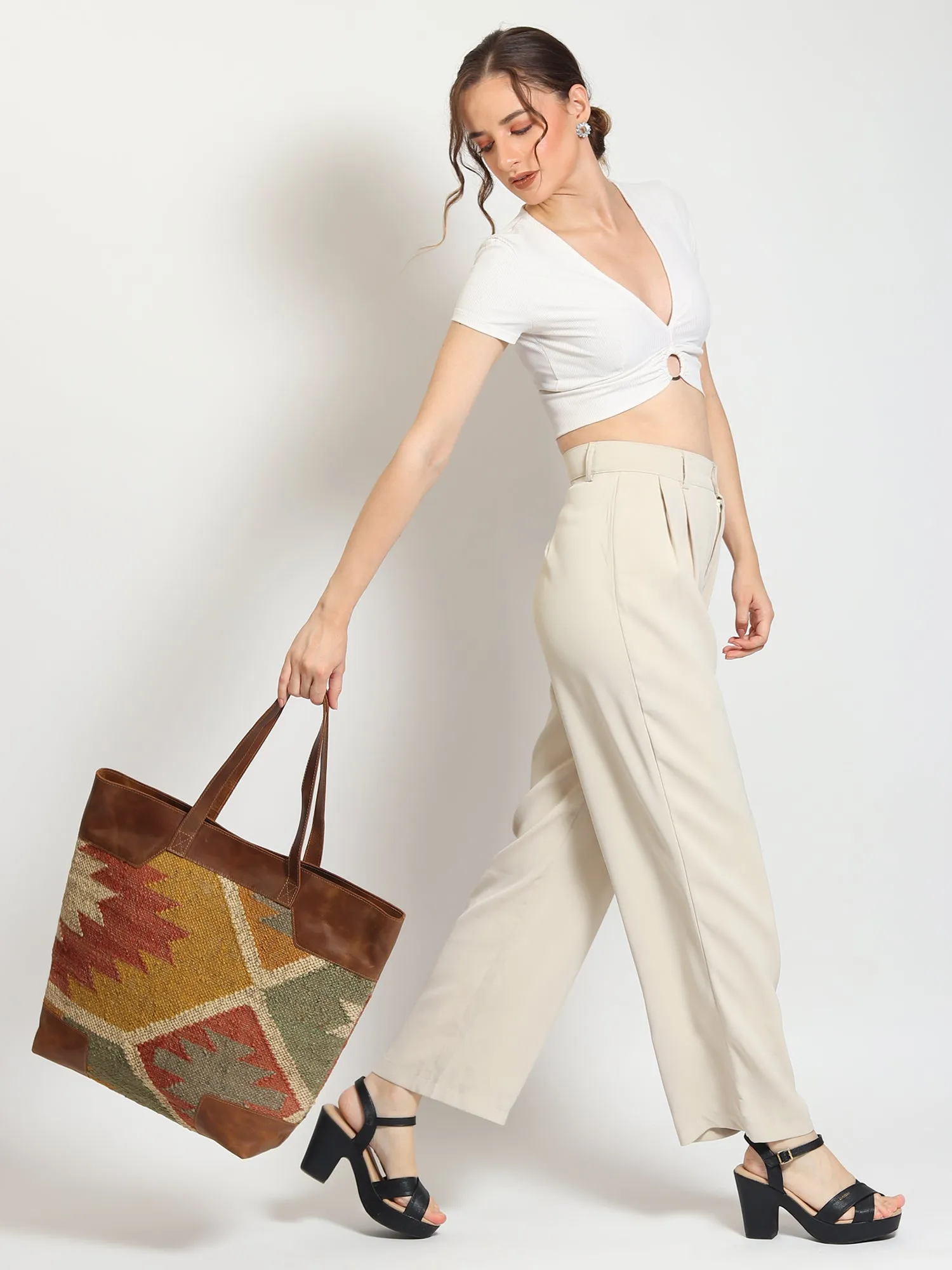 NAHUA - LEATHER AND KILIM BAG