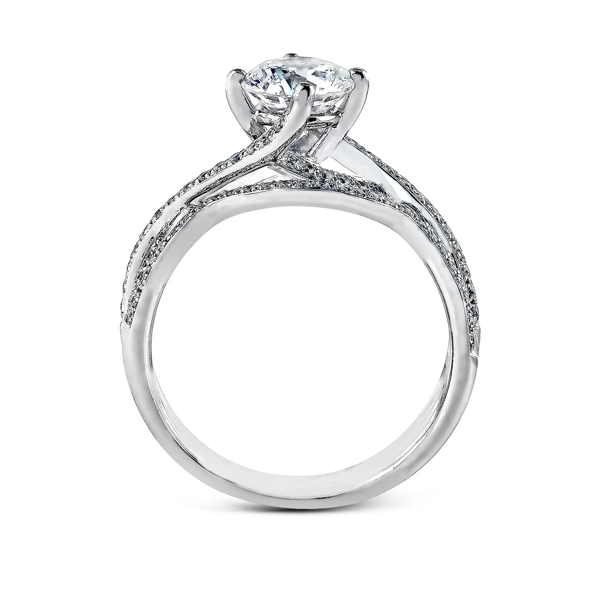 Round-cut Criss-cross Engagement Ring in 18k Gold with Diamonds