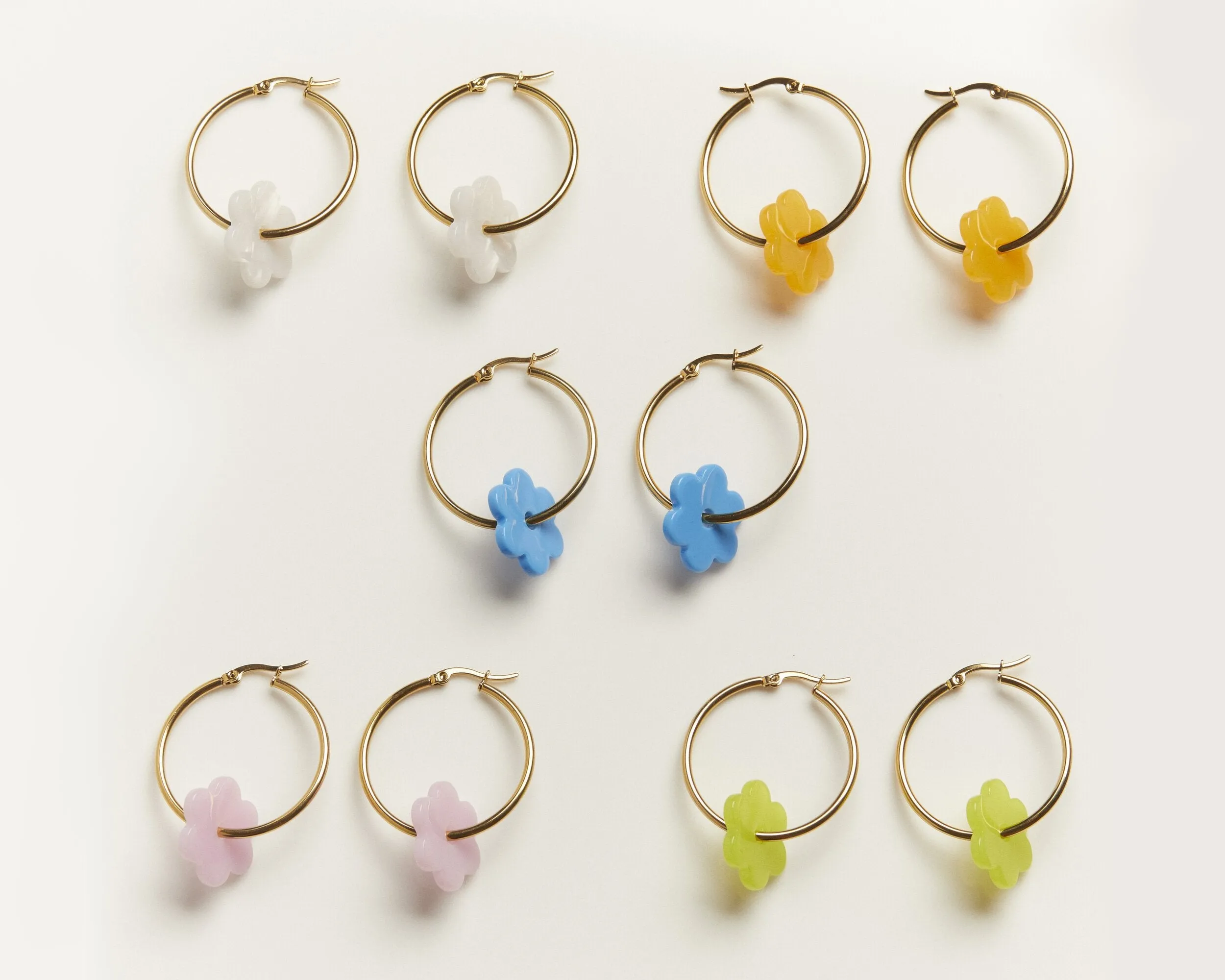 Small Daisy Hoop - Lilac