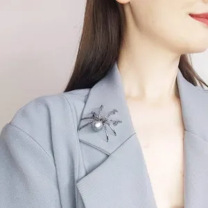 Spider Brooch Pins for Women and Men Witch Jewelry Halloween Pin Accessories Jewelry Fashion