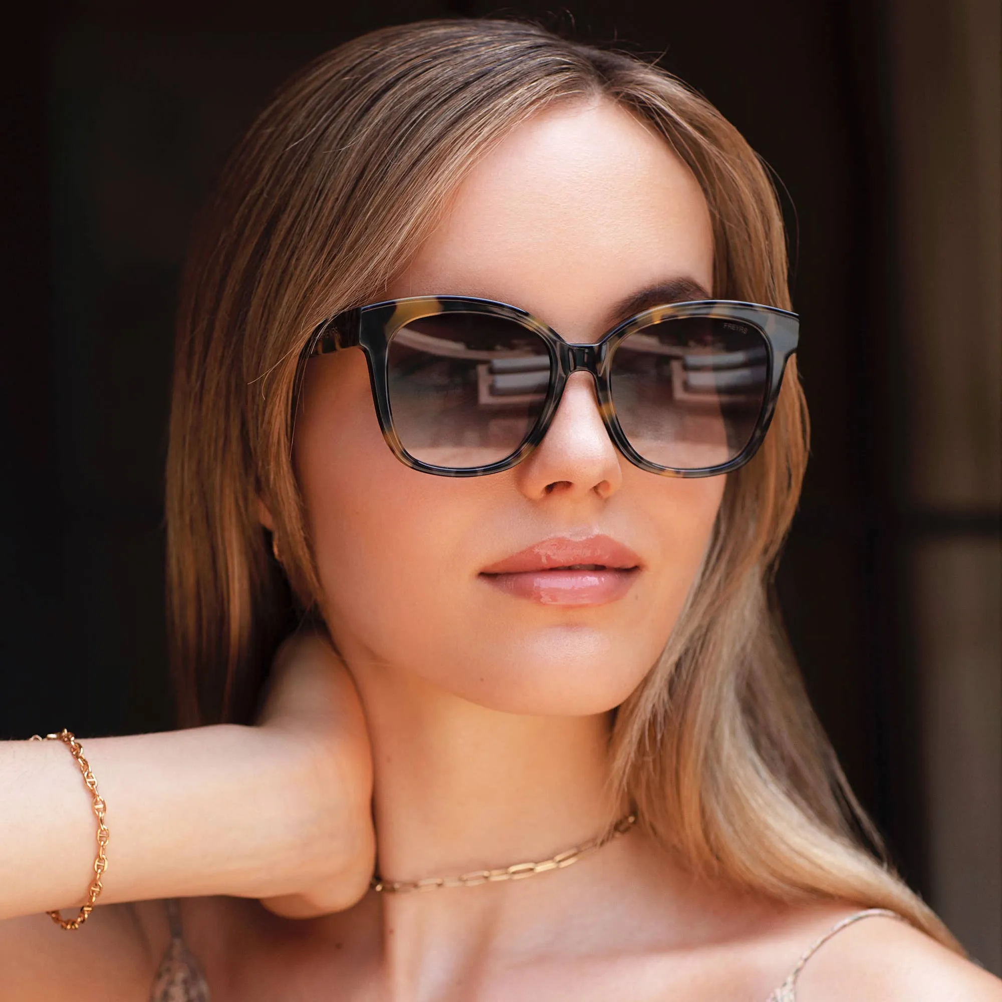 The AMBER Cat Eye Sunglasses