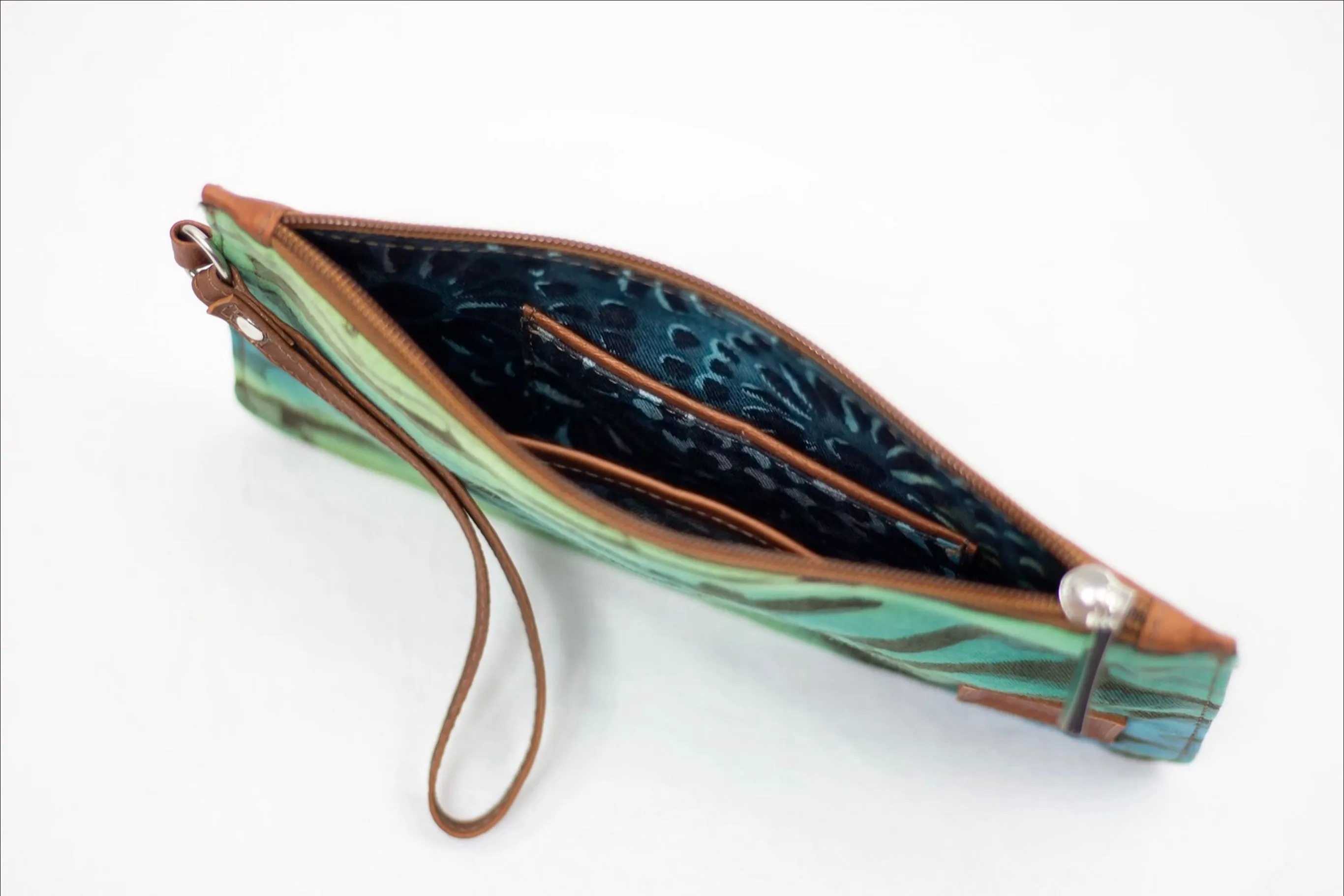 Wrist Clutch - Boo Verdi Blue